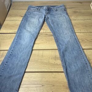 Women’s American Eagle Straight 77 Low Rise Jeans Size 6